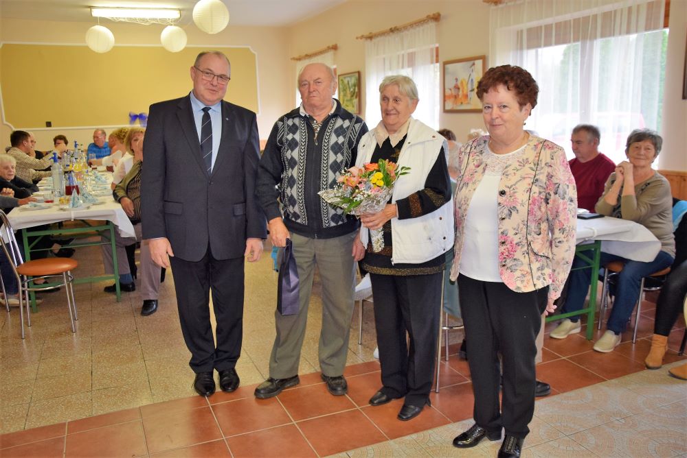 szilvagy idosek napja